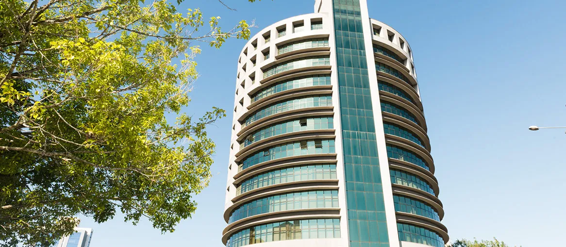 Edifício onde fica a clínica do Dr. Fernando Giovanella em Blumenau